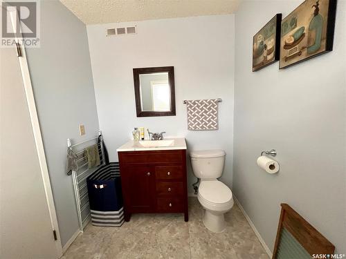 312 1St Avenue, Mervin, SK - Indoor Photo Showing Bathroom