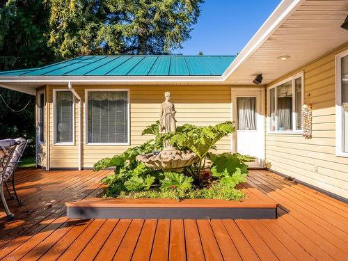 1185 Merecroft Rd, Campbell River, BC - Outdoor With Deck Patio Veranda With Exterior