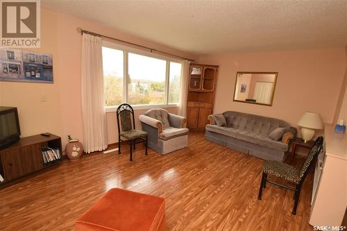 206 Richard Street, Manitou Beach, SK - Indoor Photo Showing Living Room