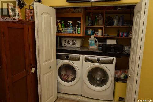 206 Richard Street, Manitou Beach, SK - Indoor Photo Showing Laundry Room