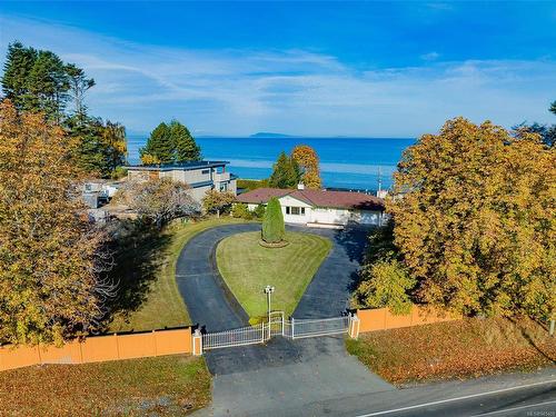 441 Memorial Ave, Qualicum Beach, BC - Outdoor With Body Of Water With View