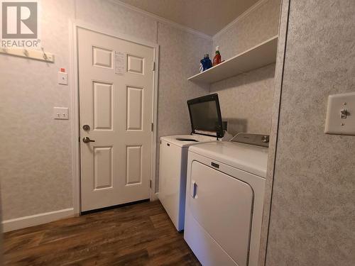4995 Pitney Road, Valemount, BC - Indoor Photo Showing Laundry Room