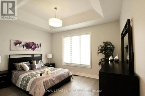 12 Peachtree Lane, Niagara-On-The-Lake, ON - Indoor Photo Showing Bedroom