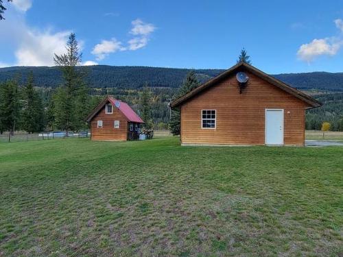 2200 Yellowhead Highway S, Clearwater, BC - Outdoor