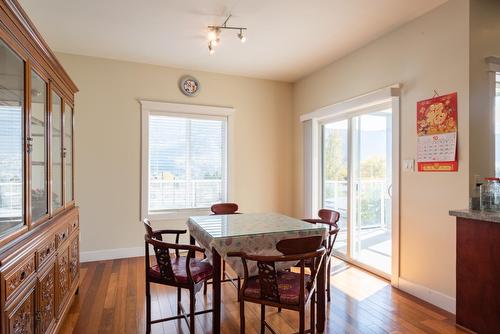 3405 9Th Avenue, Castlegar, BC - Indoor Photo Showing Dining Room