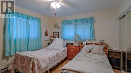 10713 Julia Street, Summerland, BC - Indoor Photo Showing Bedroom