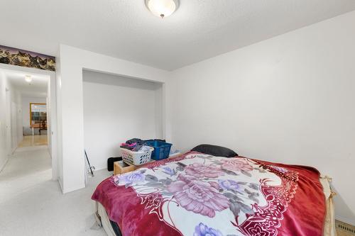 16155 Seymour Road, Crawford Bay, BC - Indoor Photo Showing Bedroom