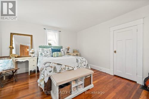 742 Casey Rd, Belleville, ON - Indoor Photo Showing Bedroom