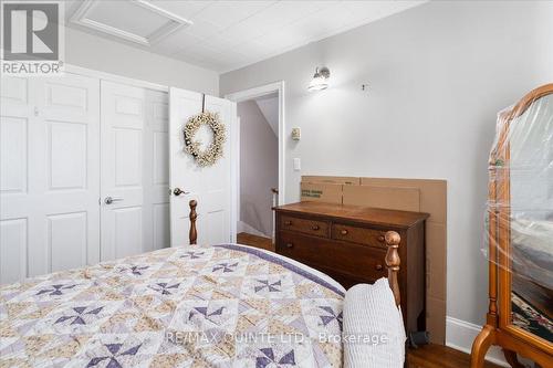 370 Main Street, Prince Edward County, ON - Indoor Photo Showing Bedroom