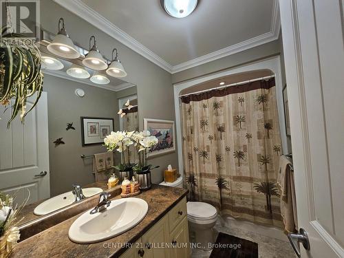 157 New York Ave, Wasaga Beach, ON - Indoor Photo Showing Bathroom