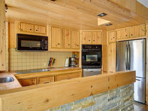 Kitchen - 335 Ch. De La Montagne, Saint-Adolphe-D'Howard, QC - Indoor Photo Showing Kitchen