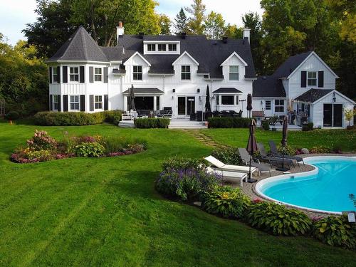 ExtÃ©rieur - 258 Ch. De Senneville, Senneville, QC - Outdoor With In Ground Pool With Facade