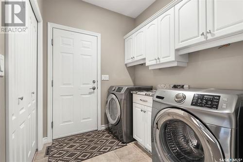 619 Brookhurst Court, Saskatoon, SK - Indoor Photo Showing Laundry Room