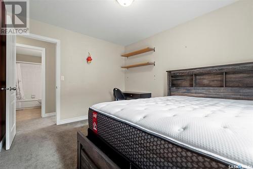 619 Brookhurst Court, Saskatoon, SK - Indoor Photo Showing Bedroom