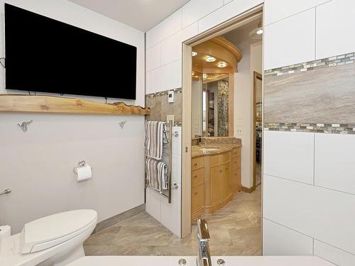 4440 Spellman Pl, Metchosin, BC - Indoor Photo Showing Bathroom