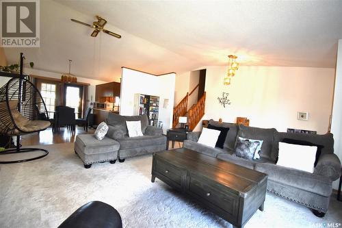 52 Harrigan Crescent, Maple Creek, SK - Indoor Photo Showing Living Room