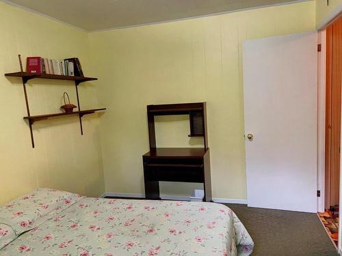 Chambre Ã Â coucher - 21 Rue De Mountsorrel, New Carlisle, QC - Indoor Photo Showing Bedroom
