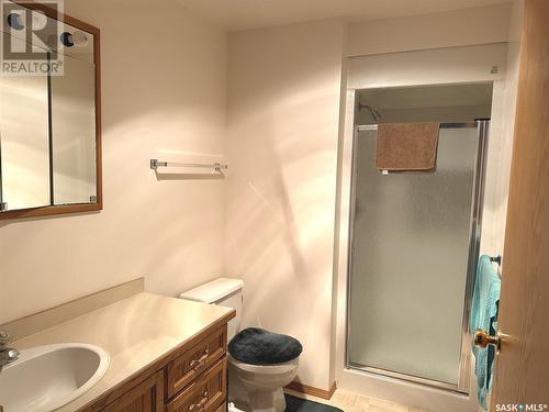 303B 5Th Street, Fort Qu'Appelle, SK - Indoor Photo Showing Bathroom
