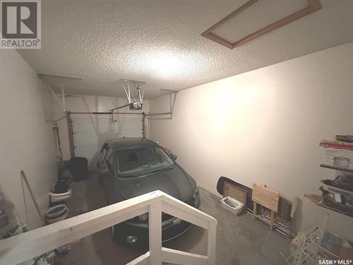 303B 5Th Street, Fort Qu'Appelle, SK - Indoor Photo Showing Garage