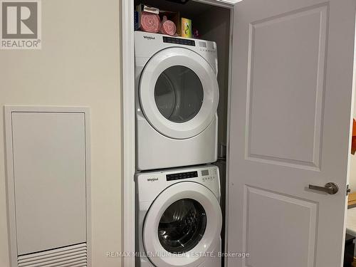 407 - 9075 Jane Street, Vaughan, ON - Indoor Photo Showing Laundry Room
