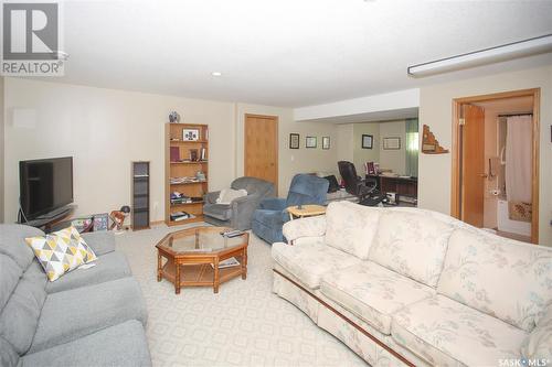 132 2Nd Avenue, Allan, SK - Indoor Photo Showing Living Room