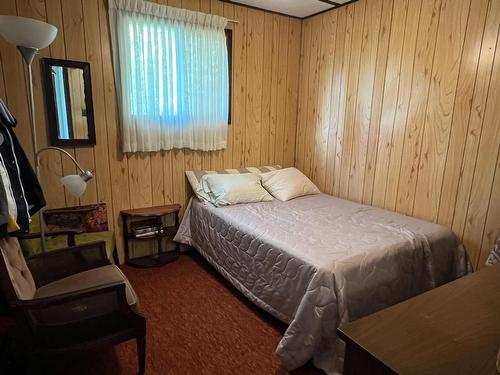 0 Beach Road, District Of Kenora, ON - Indoor Photo Showing Bedroom