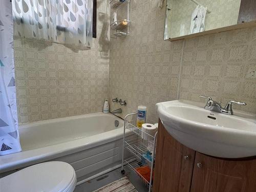 0 Beach Road, District Of Kenora, ON - Indoor Photo Showing Bathroom
