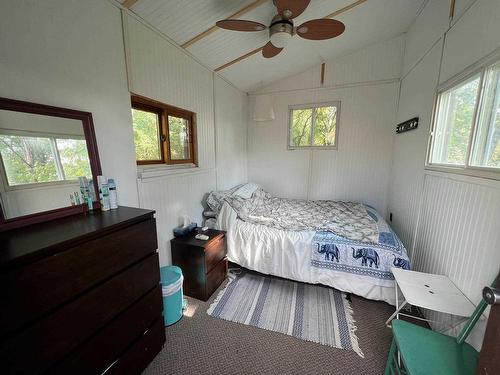 0 Beach Road, District Of Kenora, ON - Indoor Photo Showing Bedroom