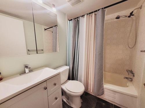 Salle de bains - 1006-3470 Rue Simpson, Montréal (Ville-Marie), QC - Indoor Photo Showing Bathroom
