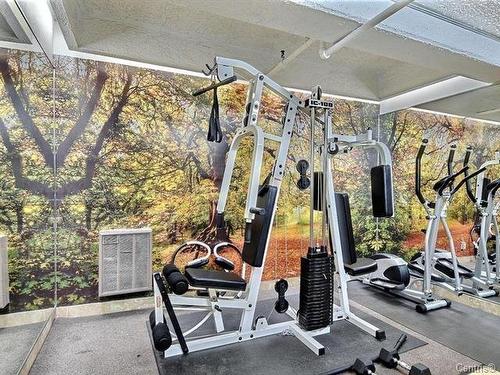 Exercise room - 1006-3470 Rue Simpson, Montréal (Ville-Marie), QC - Indoor Photo Showing Gym Room