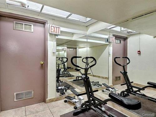 Salle d'exercice - 1006-3470 Rue Simpson, Montréal (Ville-Marie), QC - Indoor Photo Showing Gym Room