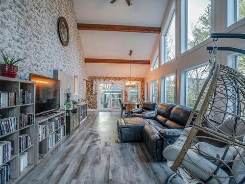 Family room - 499Z Rg St-Mathias, Saint-Raymond, QC - Indoor Photo Showing Other Room With Fireplace