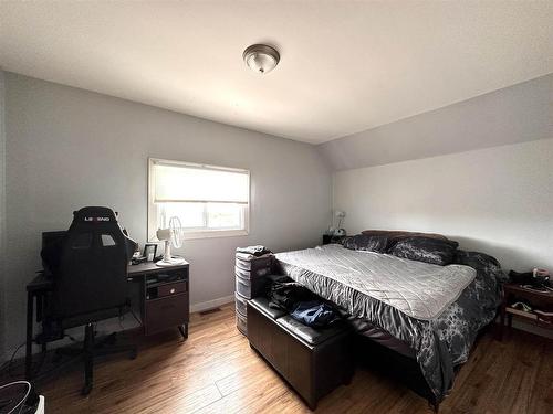 264 Cumberland Street N, Thunder Bay, ON - Indoor Photo Showing Bedroom