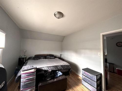 264 Cumberland Street N, Thunder Bay, ON - Indoor Photo Showing Bedroom