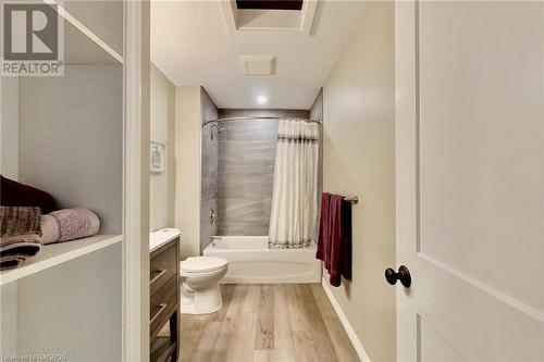 50 Paradise Drive, Northern Bruce Peninsula, ON - Indoor Photo Showing Bathroom