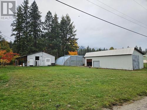 333 Monashee Avenue, Edgewood, BC - Outdoor