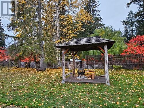 333 Monashee Avenue, Edgewood, BC - Outdoor With Backyard