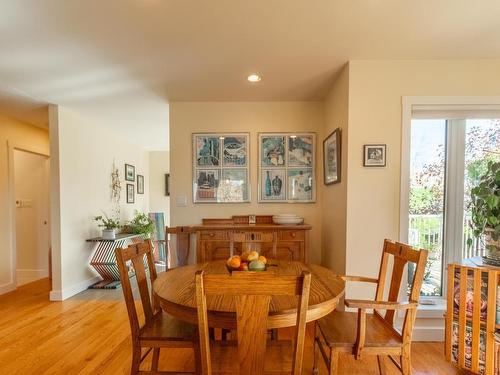 7 Glen Cameron Drive, Kenora, ON - Indoor Photo Showing Dining Room