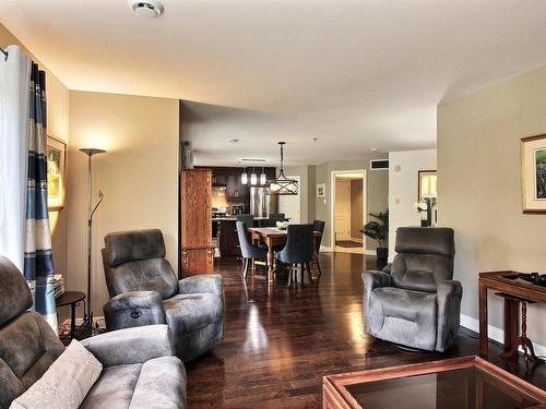 Overall view - 101-260 Rue Radisson, Saint-Jérôme, QC - Indoor Photo Showing Living Room