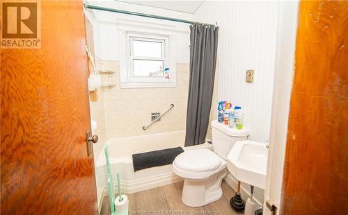 769 Central St, Centreville, NB - Indoor Photo Showing Bathroom
