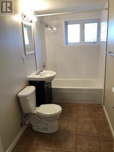 23-25 Lind Avenue, Grand Falls- Windsor, NL - Indoor Photo Showing Bathroom