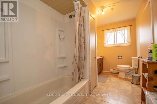 57 Morrow Road, Trent Hills, ON - Indoor Photo Showing Bathroom