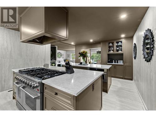 2449 Waverly Place, Blind Bay, BC - Indoor Photo Showing Kitchen
