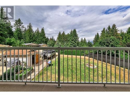2449 Waverly Place, Blind Bay, BC - Outdoor
