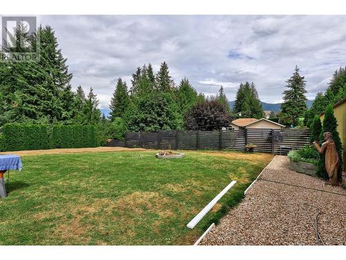 2449 Waverly Place, Blind Bay, BC - Outdoor