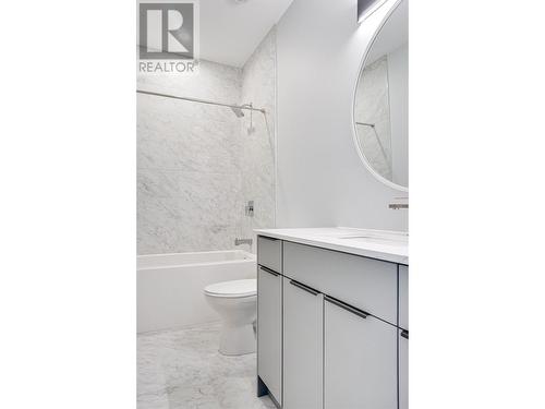 4944 Twedle Avenue, Terrace, BC - Indoor Photo Showing Bathroom