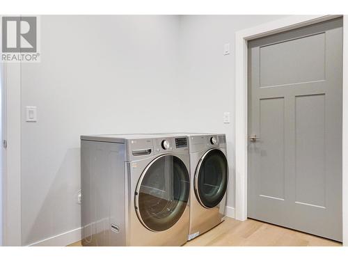 4944 Twedle Avenue, Terrace, BC - Indoor Photo Showing Laundry Room