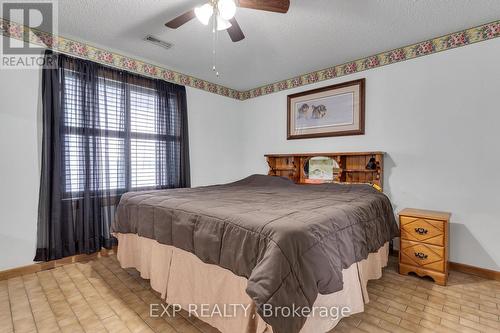 210 Main St, Deseronto, ON - Indoor Photo Showing Bedroom
