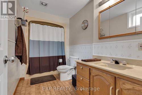 210 Main St, Deseronto, ON - Indoor Photo Showing Bathroom