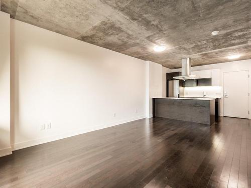 Overall view - 912-235 Rue Peel, Montréal (Le Sud-Ouest), QC - Indoor Photo Showing Kitchen